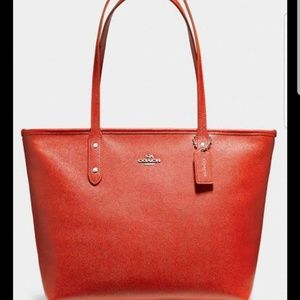 Coach city zip tote